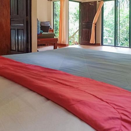Shanti Toya Ashram Mambal Ngoại thất bức ảnh