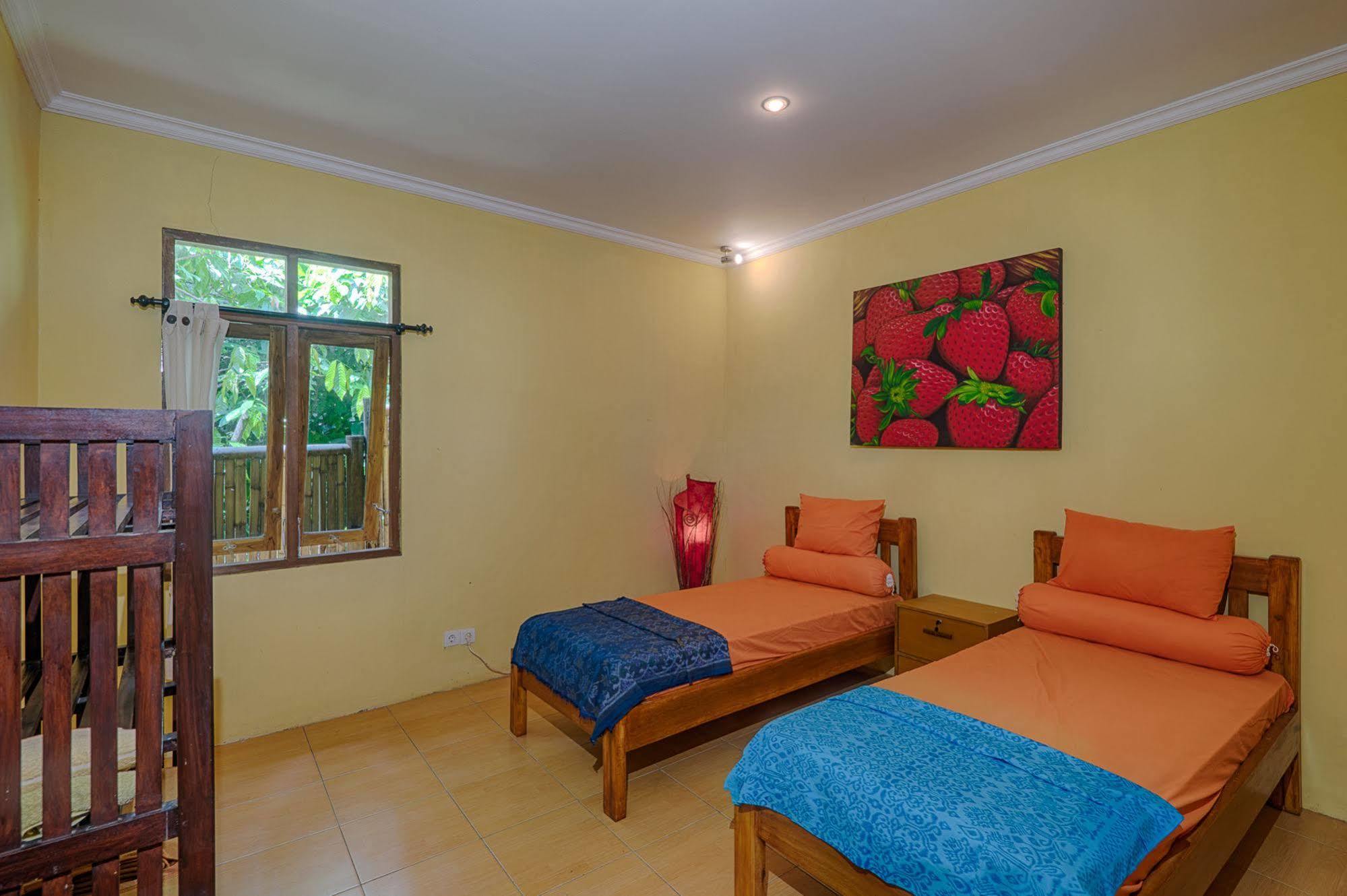 Shanti Toya Ashram Mambal Ngoại thất bức ảnh