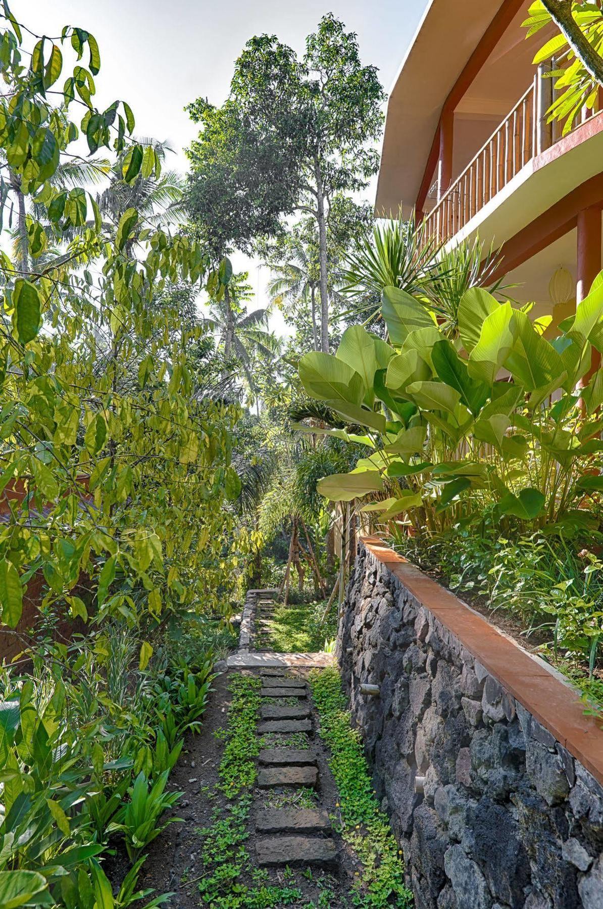 Shanti Toya Ashram Mambal Ngoại thất bức ảnh